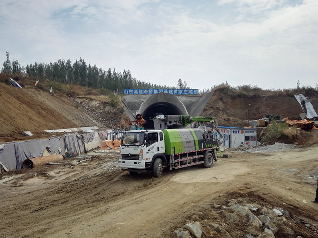 濕噴機(jī)臺(tái)車，濕噴臺(tái)車，濕噴機(jī)械手，噴漿機(jī)械手