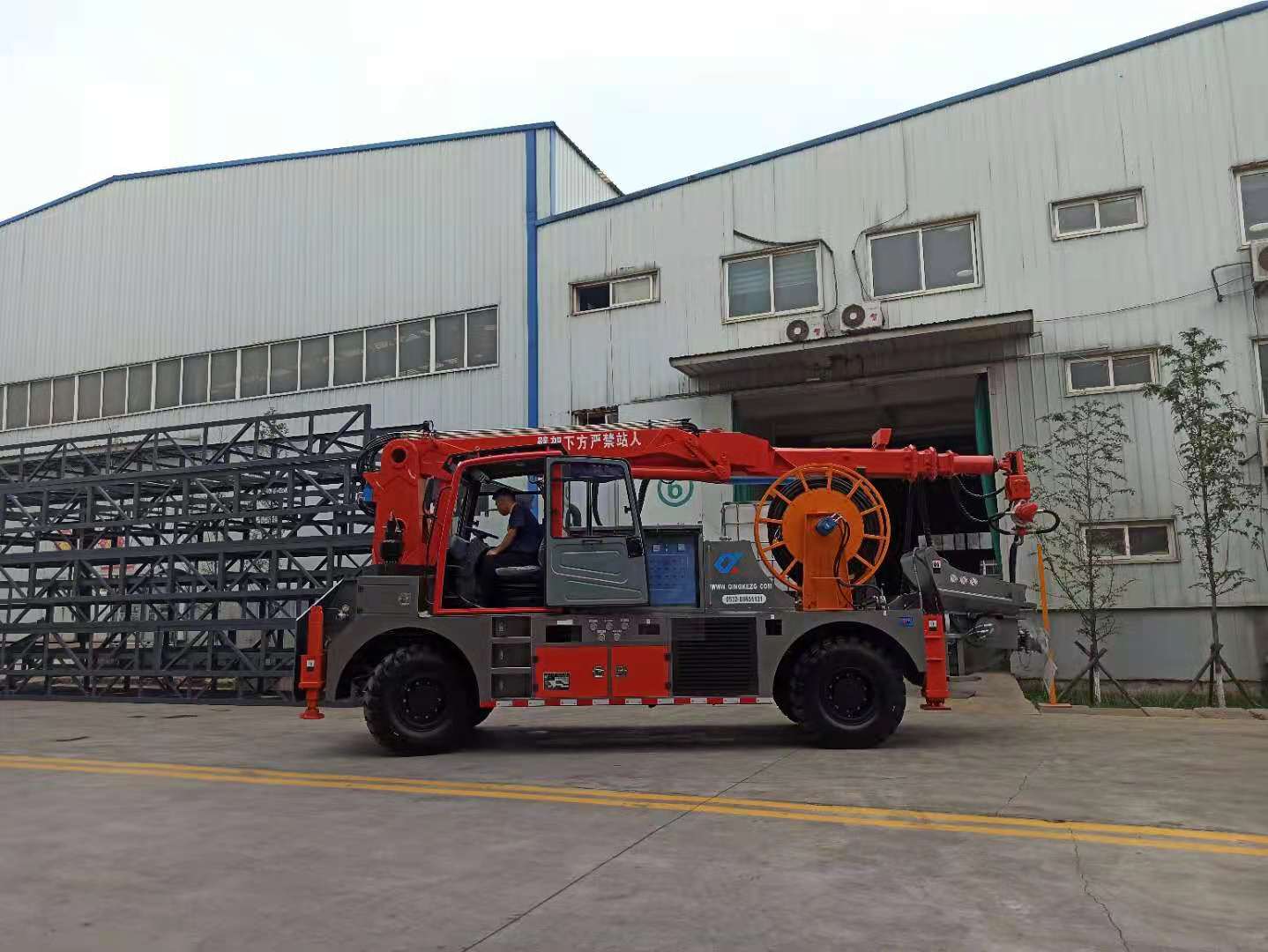 濕噴臺車 青科重工 混凝土泵