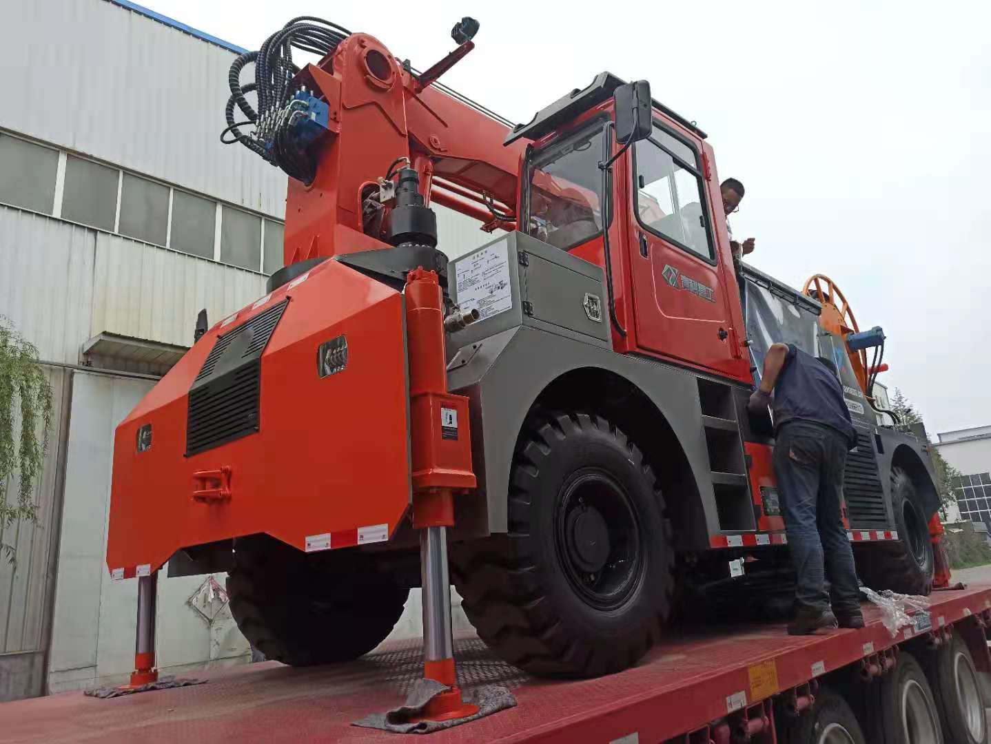 濕噴臺車 青科重工 混凝土泵
